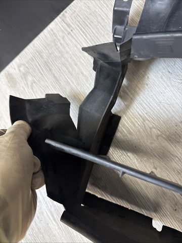 Genuine BMW 3 Series E46 M3 Front Air Duct Radiator Grille 7893351 *Notes*