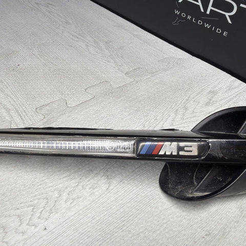 08-13 BMW M3 E92 E93 Right Front Fender Grille Side Marker Assembly