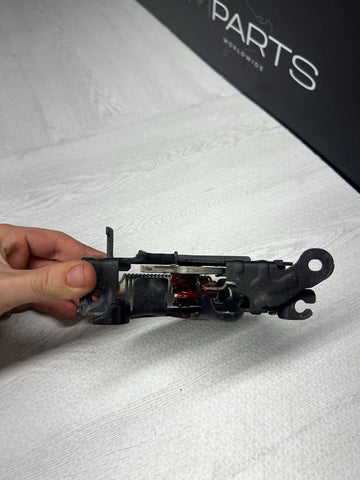 BMW 17-23 530i 540i M550i G30 F90 M5 HOOD RIGHT SIDE LOCK LATCH ACTUATOR OEM