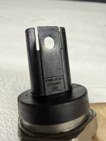 BMW 328 335 535 M4 M3 M5 M4 N20 N55 S55 N63 S63 S65 Fuel High Pressure Sensor