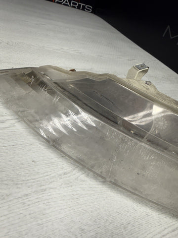 BMW E63 E64 650 M6 Front Left Turn Signal Light Indicator OEM 7165807 *Cracks