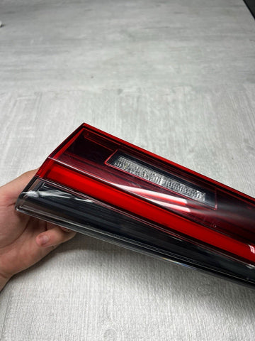 ORIGINAL BMW 4 Coupe G22 G82 M4 430 Rear Right Tail light 63217477610 USA