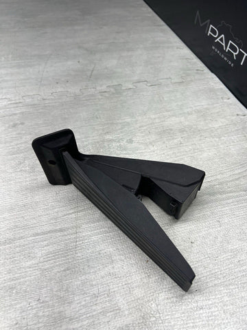 06-13 BMW E60 E90 E92 M3 GAS ACCELERATOR FOOT PEDAL LEVER MODULE SENSOR 6788633