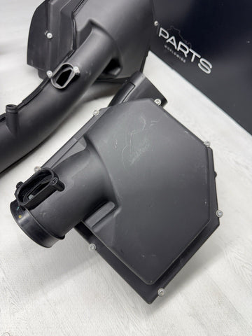 15-20 BMW F80 F82 F83 M3 M4 Air Filter Intakes Intake Box Charge Pipes Stock OEM