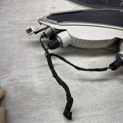 2004-10 BMW E63 E64 645 650 M6 Front Turn Signal Lights Lamps OEM