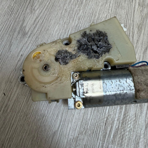 1993-1999 BMW E36 Convertible Sunroof Front Top Drive Motor OEM 67.61-8370823