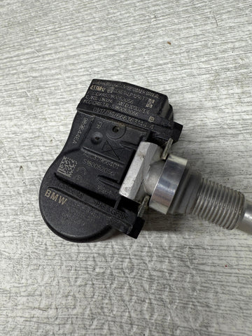 6855539 BMW Tire Pressure Monitoring System (TPMS) Sensor A106, Complete set OEM