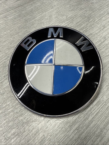 2018-2023 BMW M550XI G30 REAR TRUNK LID EMBLEM LOGO BADGE 51147463715 OEM