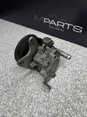 BMW 00-03 E39 M5 Power Steering Pump 2228979 2229037 1406769
