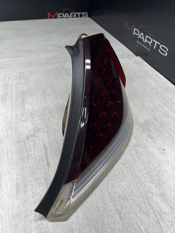 2006-2007 BMW E63 E64 M6 REAR RIGHT PASSENGER TAIL LIGHT LAMP 7170976