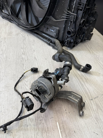 2023 MERCEDES C300 RADIATOR COOLING FAN + RADIATORS