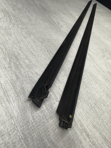 BMW E92 E93 FRONT SIDE DOOR GLOSS SHADOWLINE TRIMS OEM 7119079 7119080