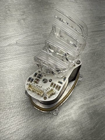 14-17 BMW F80 F82 F83 M3 M4 LEFT LED HEADLIGHT BALLAST MODULE OEM 1305715259