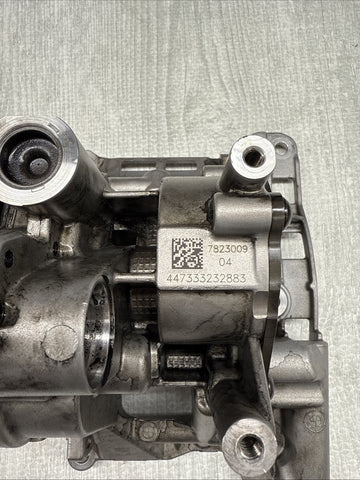 Oil Pump Oil Vacuum Pump Genuine BMW 7823009 F10 F11 25d 30d 35d 40d N57