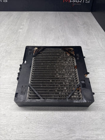 15-20 BMW F80 F82 F83 M3 M4 S55 FRONT RIGHT COOLER COOLANT RADIATOR OEM 2284604