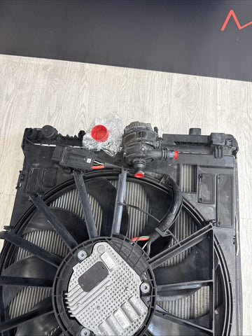 20-24 BMW F90 F91 F92 F93 M5 M8 FRONT ENGINE COOLING FAN RADIATORS ASSEMBLY