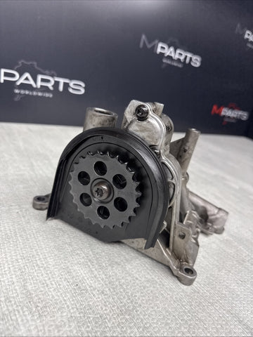 Oil Pump Oil Vacuum Pump Genuine BMW 7823009 F10 F11 25d 30d 35d 40d N57