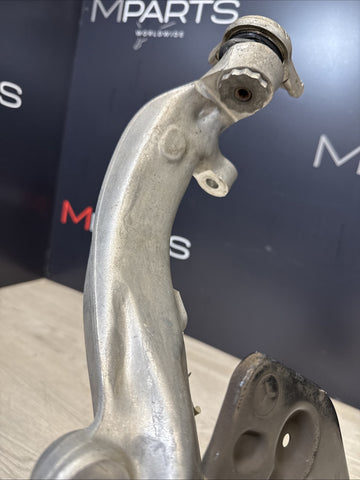 2015-2025 MERCEDES C300 4MATIC FRONT RIGHT SIDE SUSPENSION SPINDLE KNUCKLE OEM