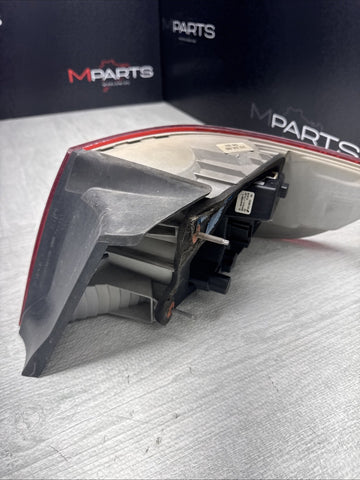 07-10 OEM BMW E92 M3 Coupe Rear Left Driver Side Outer Tail Light *Notes*