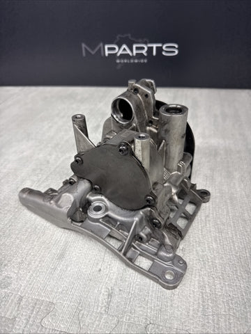 Oil Pump Oil Vacuum Pump Genuine BMW 7823009 F10 F11 25d 30d 35d 40d N57
