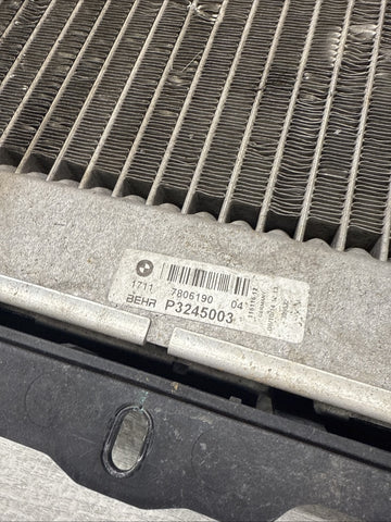 15-20 BMW F80 F82 F83 M3 M4 S55 FRONT RIGHT COOLER COOLANT RADIATOR OEM 2284604