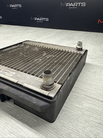 15-20 BMW F80 F82 F83 M3 M4 S55 FRONT RIGHT COOLER COOLANT RADIATOR OEM 2284604
