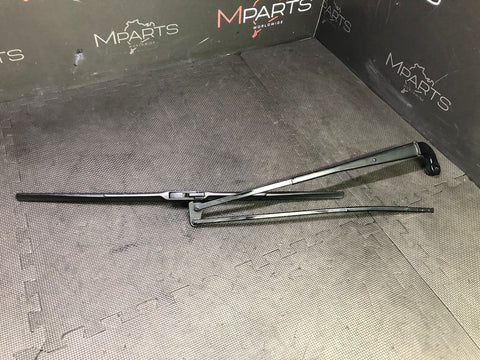 Pair Front Left Right Windshield Wiper Arms Blades 19-23 Ferrari F8 Tributo