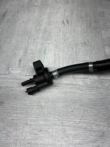 15-19 Ferrari 488 Spider 2017 Flush Valve Hose Pipe Line Tube