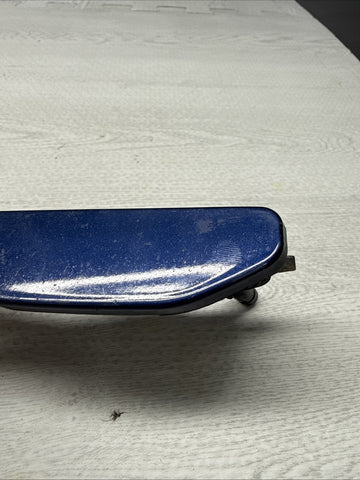 01-06 BMW E46 M3 Headlight Washer Jet Cover Right OEM 8256180 Mystic Blue