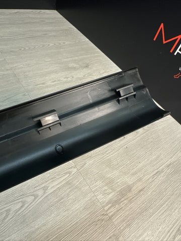 01-06 BMW E46 330 M3 CONVERTIBLE RIGHT PASSENGER LOWER DOOR SILL BLACK 8239966