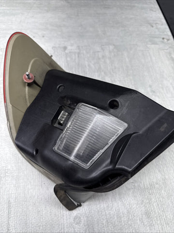 01-06 E46 BMW 330 M3 CONVERTIBLE REAR LED TAIL LIGHT LEFT 6937453 *BAD LEDS