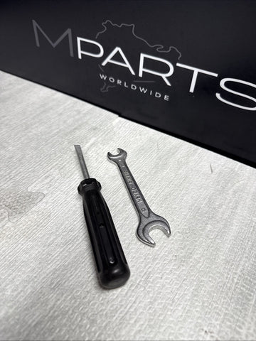 08-13 BMW E90 E92 E93 M3 Emergency Trunk Tool Tools Kit Set OEM HEYCO