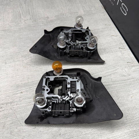 2001 BMW E46 325 330 M3 Tail Light Bulb Holder Pair OEM 257041L / 257042R