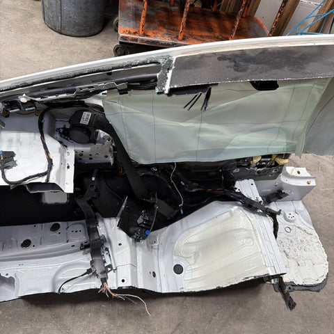 (PICKUP ONLY) BMW F82 M4 15-20 Driver Left Quarter Panel Shell