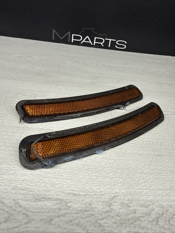 BMW 21-26 G80 G82 G83 M3 M4 Reflectors Side Markers Pair 63148077223 63148077224