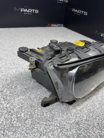OEM BMW 02-06 E46 330 M3 Right Bixenon Headlight 1305621772 *1 Broken Tab