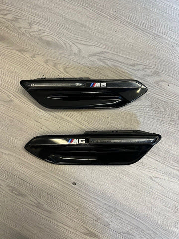 BMW OEM 13-16 M6 F06 F12 F13 Fender Grilles Vents Side Markers Pair Gloss Black