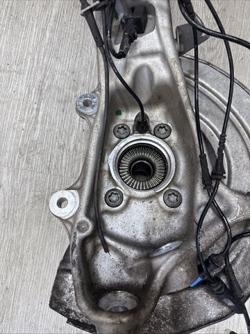 BMW X7 G07 G06 F96 X6 X6M FRONT LEFT DRIVER SIDE SPINDLE KNUCKLE HUB