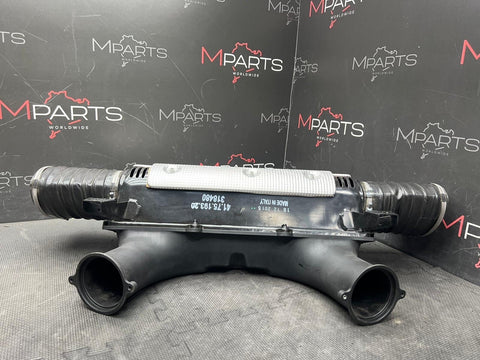 Air Cleaner Filter Box Duct Assembly 315204 318480 OEM 14-16 Ferrari 488