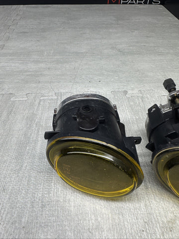 01-06 BMW E46 M3 00-03 E39 M5 Left Right Fog Lights Foglight Non Fluted Yellow