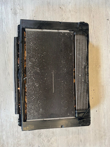 BMW F06 F10 F12 F13 M5 M6 Front Engine Cooling Fan Radiator Condenser Assembly