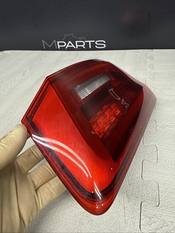 17-20 OEM BMW F90 M5 G30 M550 530 540 Rear Right Side Inner Trunk Tail Light