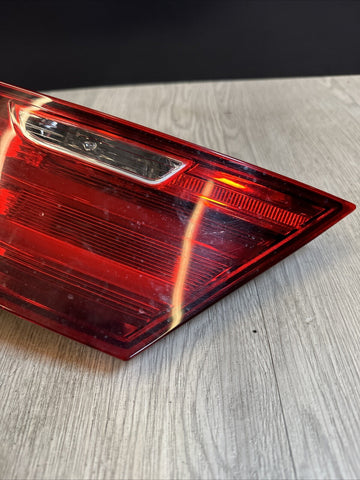 12-19 BMW F06 F12 640i M6 Right Passenger Inner Tail Light Lid Mount 7210580 OEM