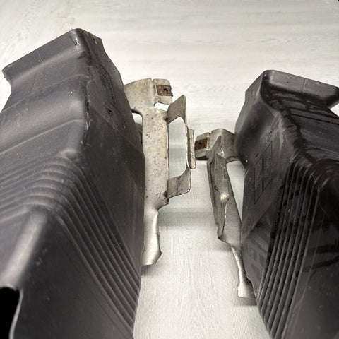 BMW E46 M3 OEM (2001-2006) BRAKE AIR INLET DUCTS + BRACKETS PAIR *2 BROKEN TABS*
