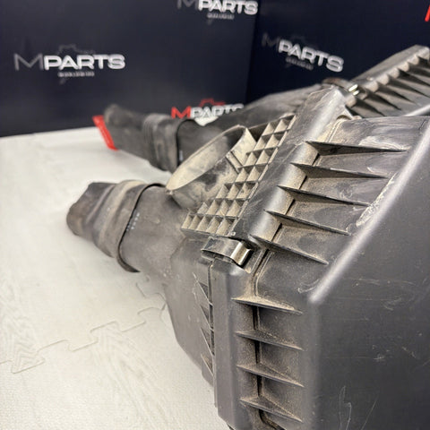 BMW E60 E63 E64 M5 M6 06-10 S85 Air Intakes Intake Set *Broken Tab*