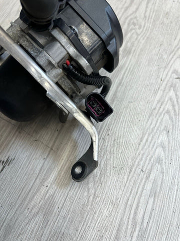 Porsche 911 991 GT3RS Secondary Air Pump 9A1.605.104.72