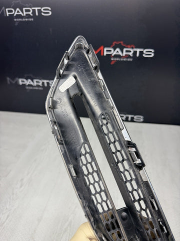 2013-2016 BMW F10 M5 SEDAN FRONT LEFT FENDER GRILLE W TURN SIGNAL 7903879 OEM