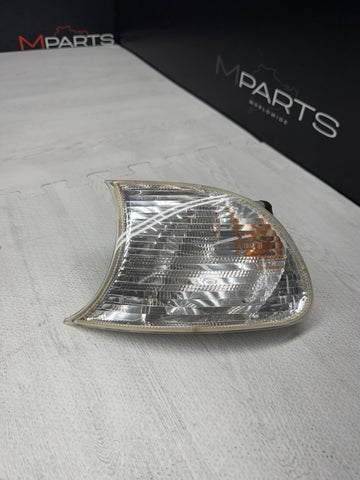 02-06 BMW E46 325 328 M3 Clear Corner Light Tail Lamp 6919651