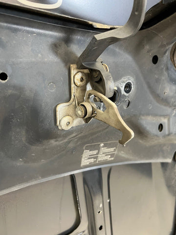 (PICKUP ONLY) BMW E46 M3 01-06 Front Hood Bonnet Panel Jet Black