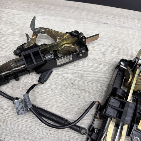 01-06 BMW E46 325 330 M3 - Convertible Top Latches Motors  - 7031361 7031362 OEM